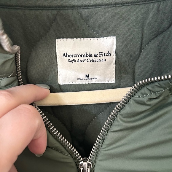 A&F Q-Zip - Picture 3 of 3